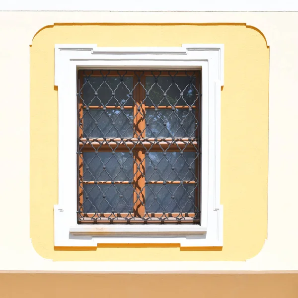 Fenêtre Avec Treillis Ancien Bâtiment Vieux Wroclaw 2019 — Photo