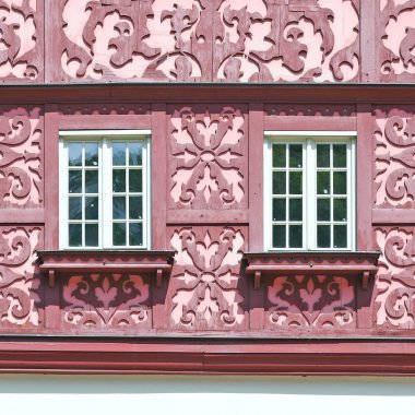 Windows eski bir bina