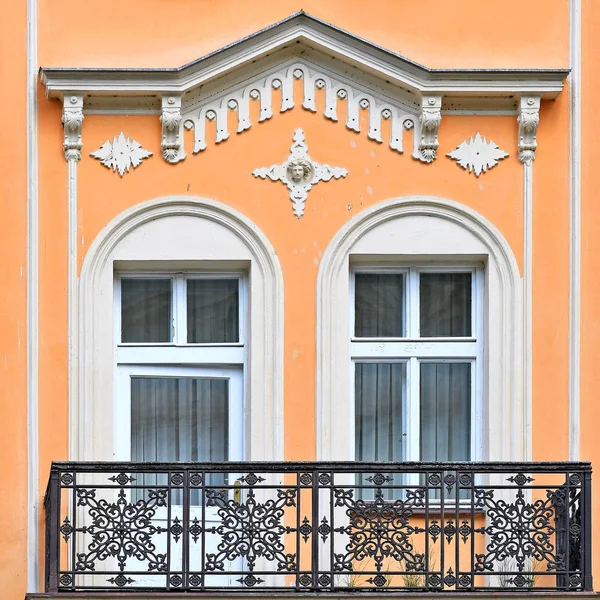 Ventanas Edificio Antiguo — Foto de Stock