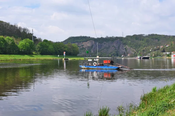 Prague Czech Republic May 2019 Ferry Vltava River — Stock Photo, Image
