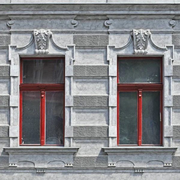 Janelas Edifício Antigo — Fotografia de Stock