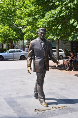 Budapeşte, Macaristan - 6 Temmuz 2019: Ronald Reagan 'ın Özgürlük Meydanı' ndaki heykeli.