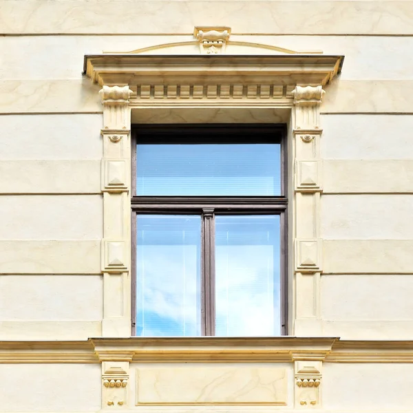 Okno Starożytnego Budynku Praga Republika Czeska — Zdjęcie stockowe