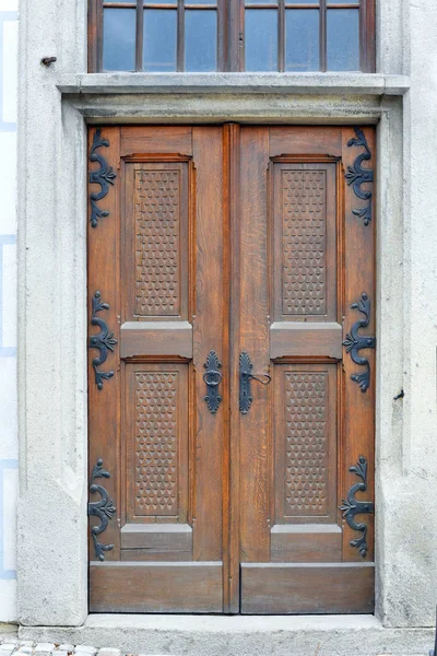 Puerta Madera Del Edificio Viejo — Foto de Stock