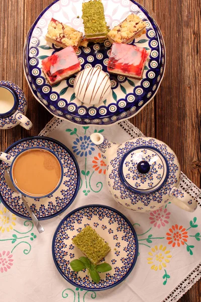 Tarde Café Pastel Con Gelatina Frutas Fondo Madera — Foto de Stock