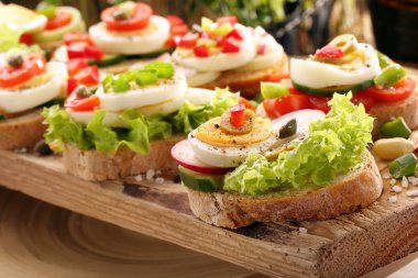 Vegetarian sandwiches with eggs and vegetables