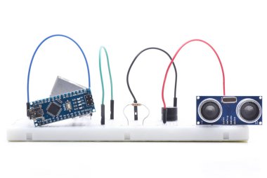 Elektronik projeler oluşturmak için kalkan ve modül