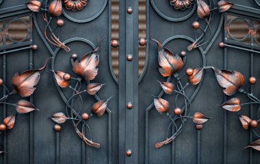 Sahte metal ürünlerinin parçası. yakın plan.