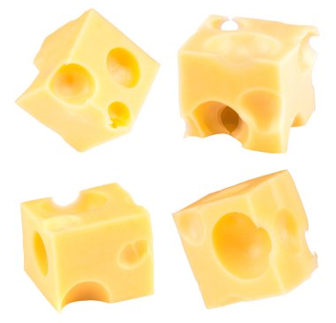 Beyaz arka planda izole edilmiş bir küp peynir. Tahsilat. kırpma yolu ile.