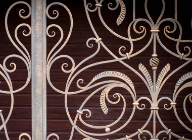 Sahte metal ürünlerinin parçası. yakın plan.