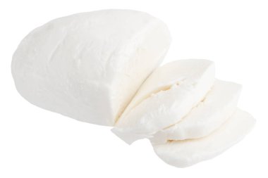 Beyaz arka plan üzerinde izole Mozarella peyniri. Kırpma yolu ile.