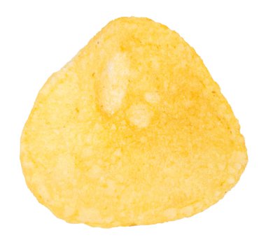 Beyaz bir arka plan üzerinde izole bir patates cipsi