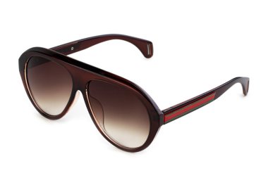 Beyaz arka planda izole serin güneş gözlüğü. Kırpma pat ile