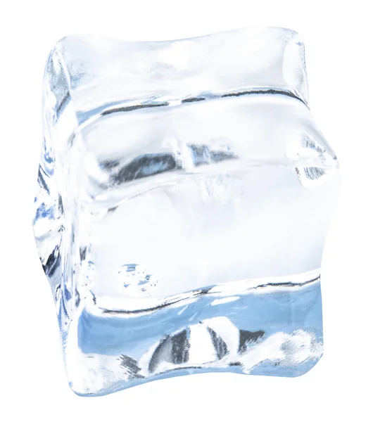 Cubos de gelo isolados sobre fundo branco. Estopas de corte — Fotografia de Stock