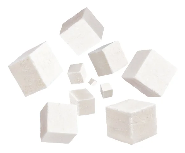 Cubi Cadenti Formaggio Morbido Isolato Fondo Bianco Feta — Foto Stock