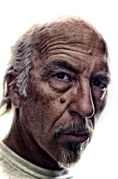 Высоко Детализированный Портрет Пожилого Белого Мужчины Седыми Волосами Козлиной Бородкой — стоковое фото