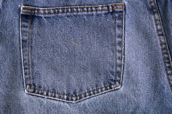 古い色あせた青いジーンズのポケット — ストック写真