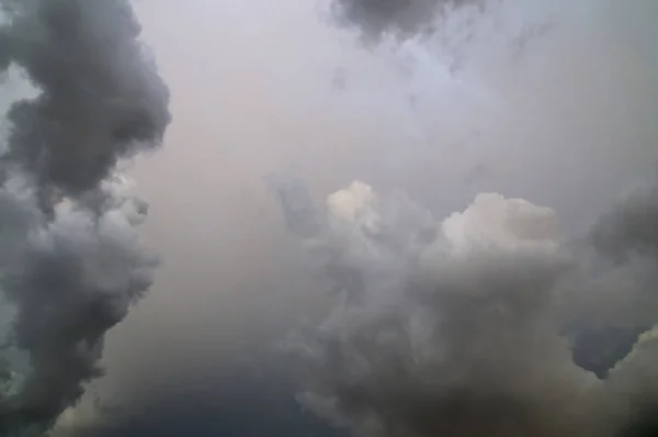 Panorama unico con nuvole — Foto Stock