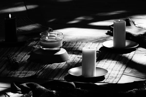 Candles and corn for mayan ceremony — Stock Photo, Image