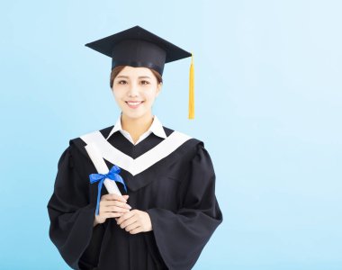 izole diploma tutan güzel yüksek lisans öğrencisi