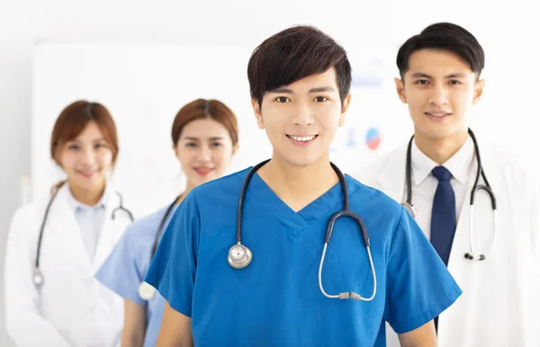 Porträt Des Asiatischen Ärzteteams Der Ärzte Und Krankenschwestern — Stockfoto