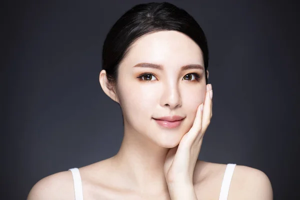 Young Woman Natural Makeup Clean Skin — Stock Photo, Image