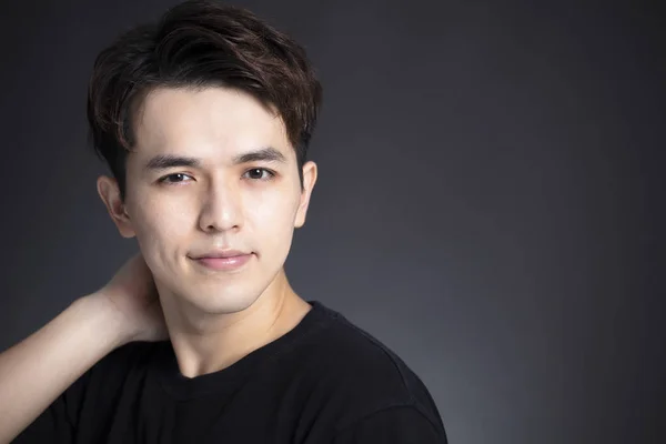 Retrato Bonito Asiático Jovem Homem — Fotografia de Stock