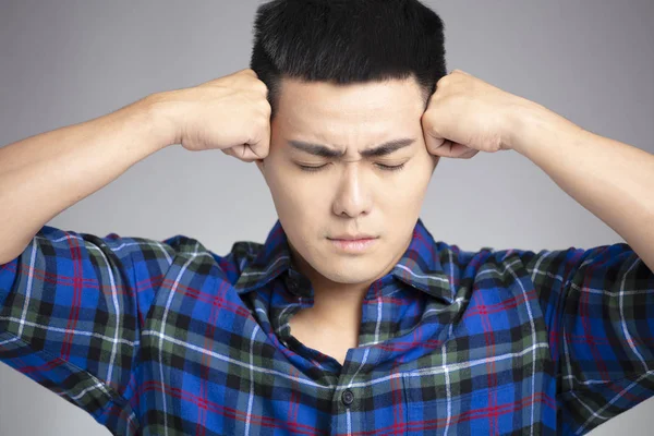 Gros Plan Désespéré Stressé Jeune Homme — Photo