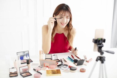 genç güzellik bazen canlı yayın makyaj akıllı telefon 