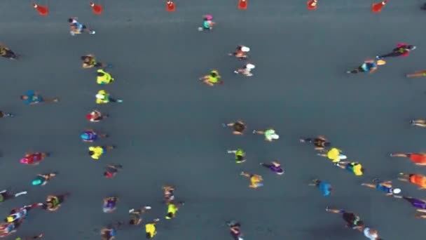Aerial View Marathon Runners Road — Stock Video