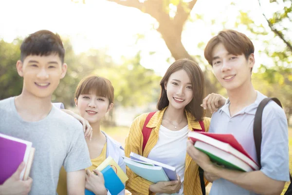 Portrait of  Asian college students on campus — Stock Photo, Image