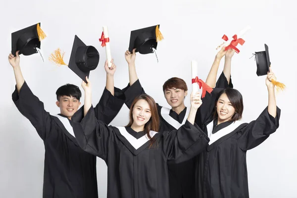 Grupo de estudantes de graduação. Isolado em branco — Fotografia de Stock