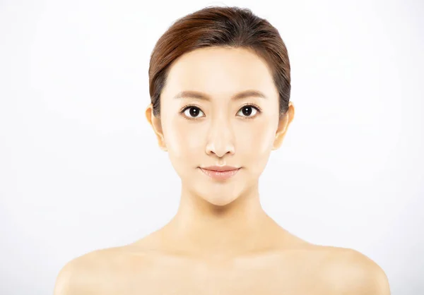 Closeup young woman face with makeup and clean skin — Stock Photo, Image