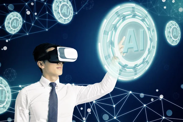 Empresario en gafas VR y apuntando al brillante Artifi digital — Foto de Stock