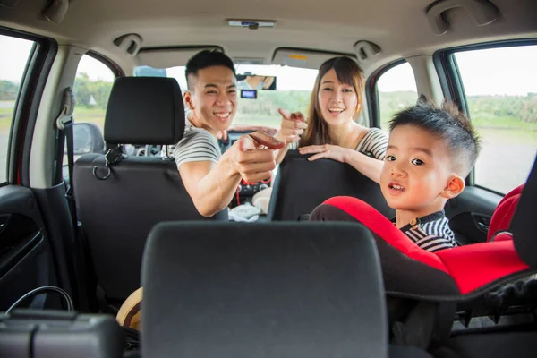 Happy Asian Family Sitting Car — Stock Photo, Image