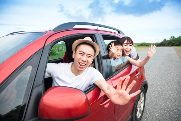 Glückliche Familie Auf Autoreise — Stockfoto