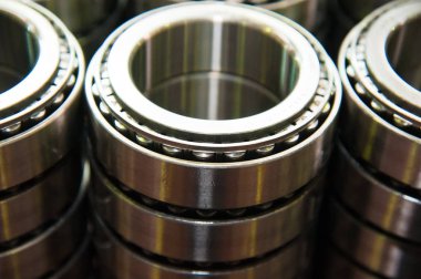 Yatakları imalatı. Makine çelik fabrika üretim hattı