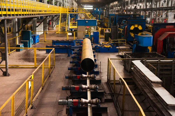 Fabrikada Çelik Boru İmalatı