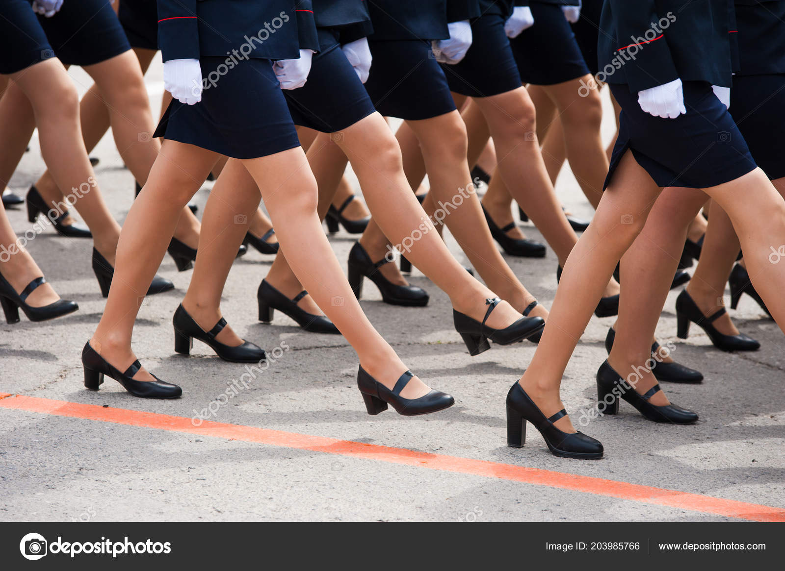 Soldaten Uniform Marschieren Der Parade — Stockfoto © Grigorenko #203985766