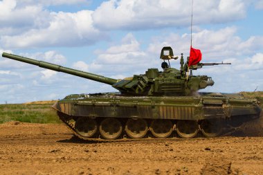 Ordu tank. Askeri eğitim. Yaz askeri tatbikatları.