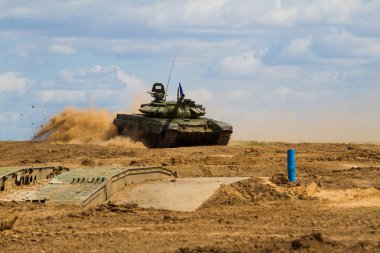 Ordu tank. Askeri eğitim. Yaz askeri tatbikatları.