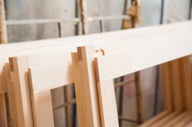 Doğramacılık. Ahşap kapılar, pencereler, mobilyalar üretimi