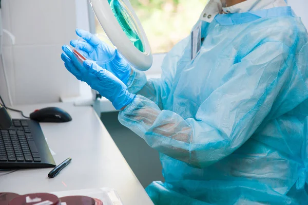 Mesa Trabajo Con Muestras Biológicas Laboratorio Microbiología — Foto de Stock