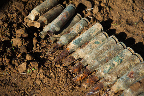 Объекты, найденные во время раскопок на поле боя во Второй мировой войне
