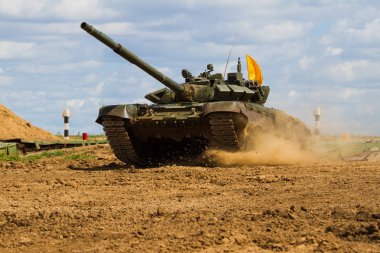 Ordu tank. Askeri eğitim. Yaz askeri tatbikatları.