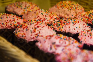 Mağaza satış Paskalya kek