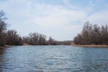 Nehir üzerinde sprin Flood