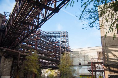 Eski terk edilmiş Metalurji tesisi