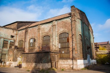 Eski terk edilmiş Metalurji tesisi