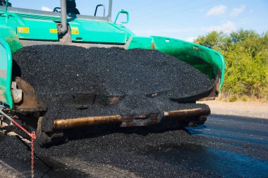 Yeni bir yol inşaatı